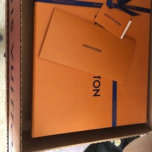 ❌SOLD❌ 💯authentic LV toiletry 26 ❌Discontinued❌